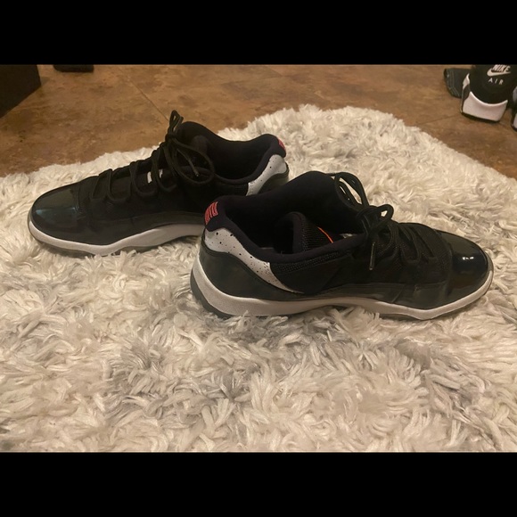 JORDAN 11 RETRO LOW - Picture 6 of 7